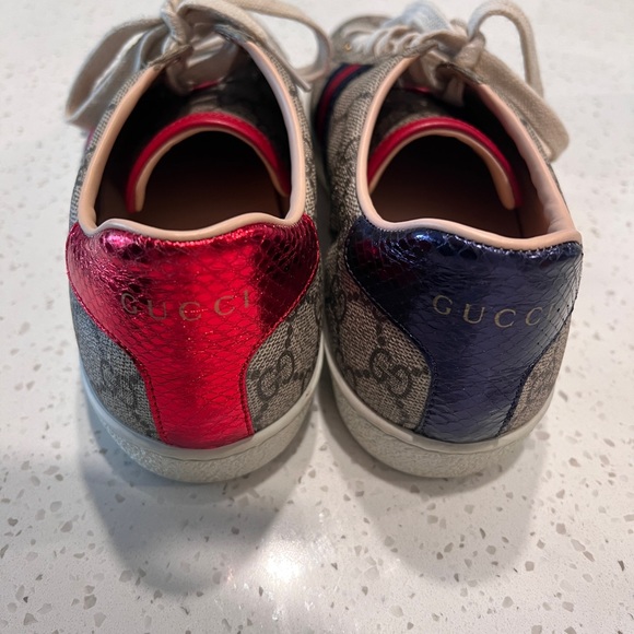Gucci Shoes - WOMEN'S ACE GUCCI SUPREME SNEAKER FOR SALE